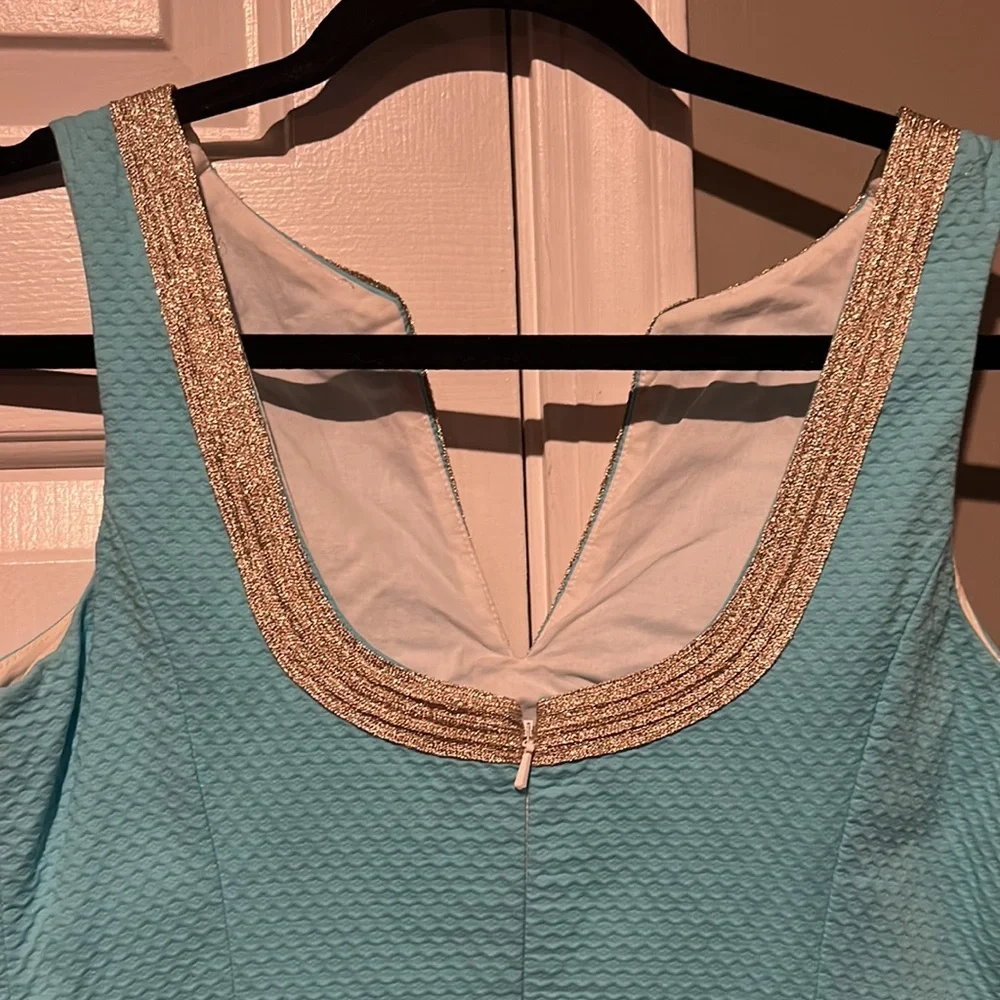 Lilly Pulitzer Janice Shift Dress in Shorely Blue with Metallic Gold N… - Picture 7 of 10
